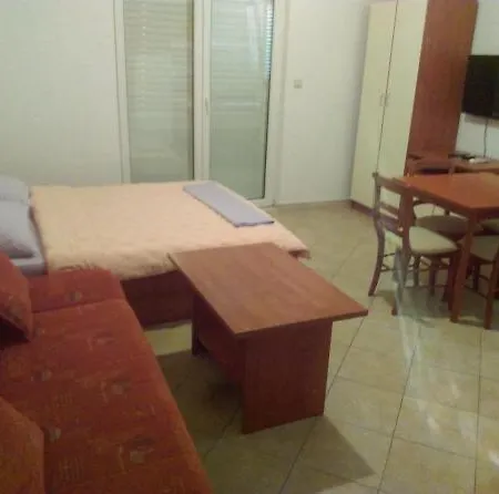 Apartament Toni